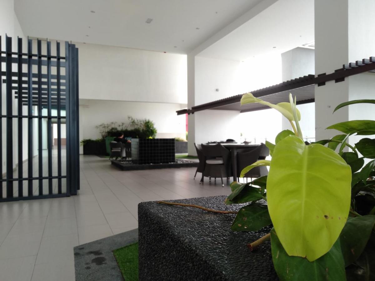 #4 Summer Studio - One South Seri Kembangan Exterior photo